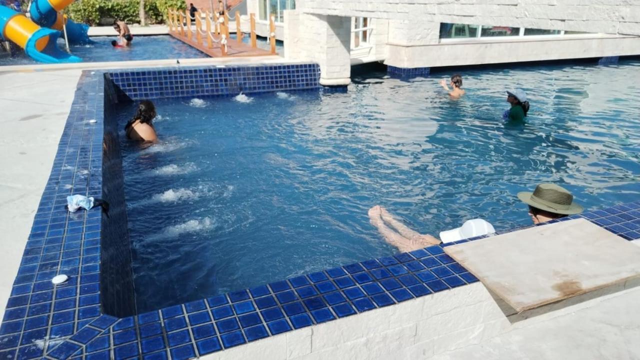 Beachaccess Hotelzone 3705 Канкун Екстериор снимка
